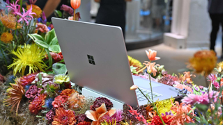 Leaked Benchmarks Suggest Next Surface Laptop 4 Ships With AMD CPUs